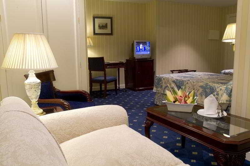 Hotel Eurostars Casa De La Lirica Madrid Esterno foto
