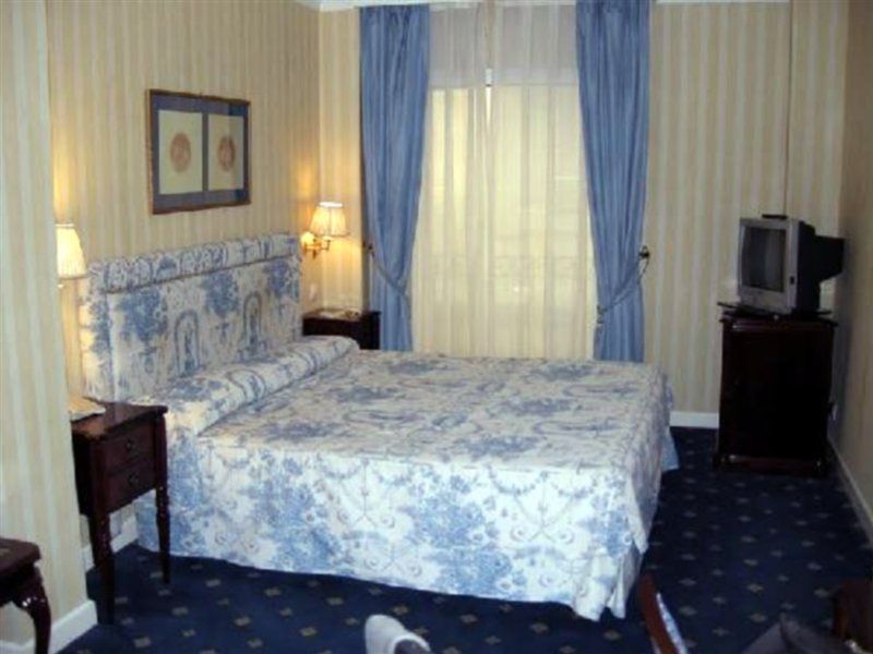 Hotel Eurostars Casa De La Lirica Madrid Esterno foto
